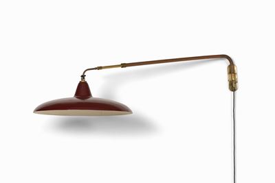 Lampada da Parete Estensibile e Orientabile con Struttura in Ottone e Alluminio Laccato.