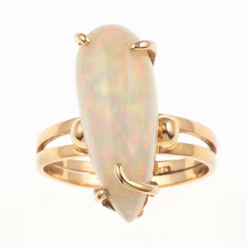 Anello con opale taglio goccia  - Auction Jewels | Cambi Time - Cambi Casa d'Aste