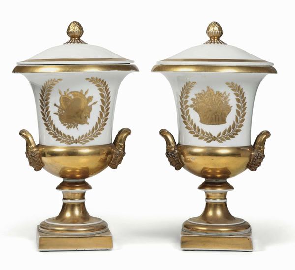Coppia di vasi con coperchi Probabilmente Parigi, XIX secolo