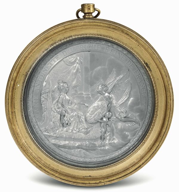 La gloria di Maria Antonietta Regina di Francia  Bronzo fuso, cesellato, sagomato e dorato Fonditore neoclassico fine del XVIII secolo