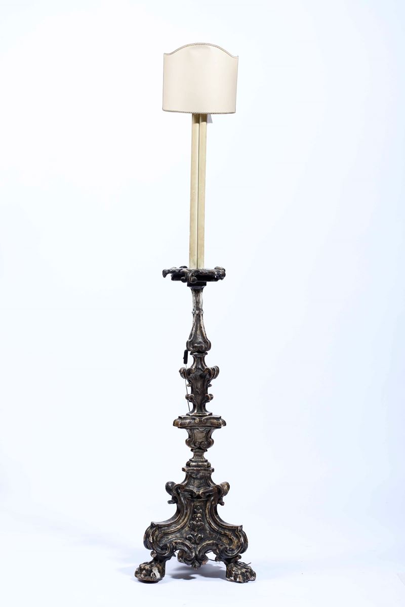 Torciera in legno intagliato e argentato, XVIII secolo  - Asta Antiquariato febbraio - Cambi Casa d'Aste