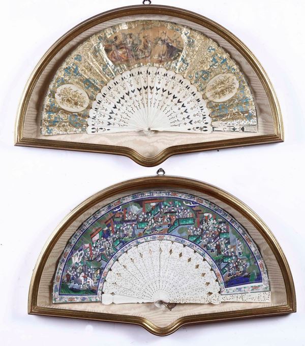 Coppia di ventagli entro teche dorate, XIX-XX secolo