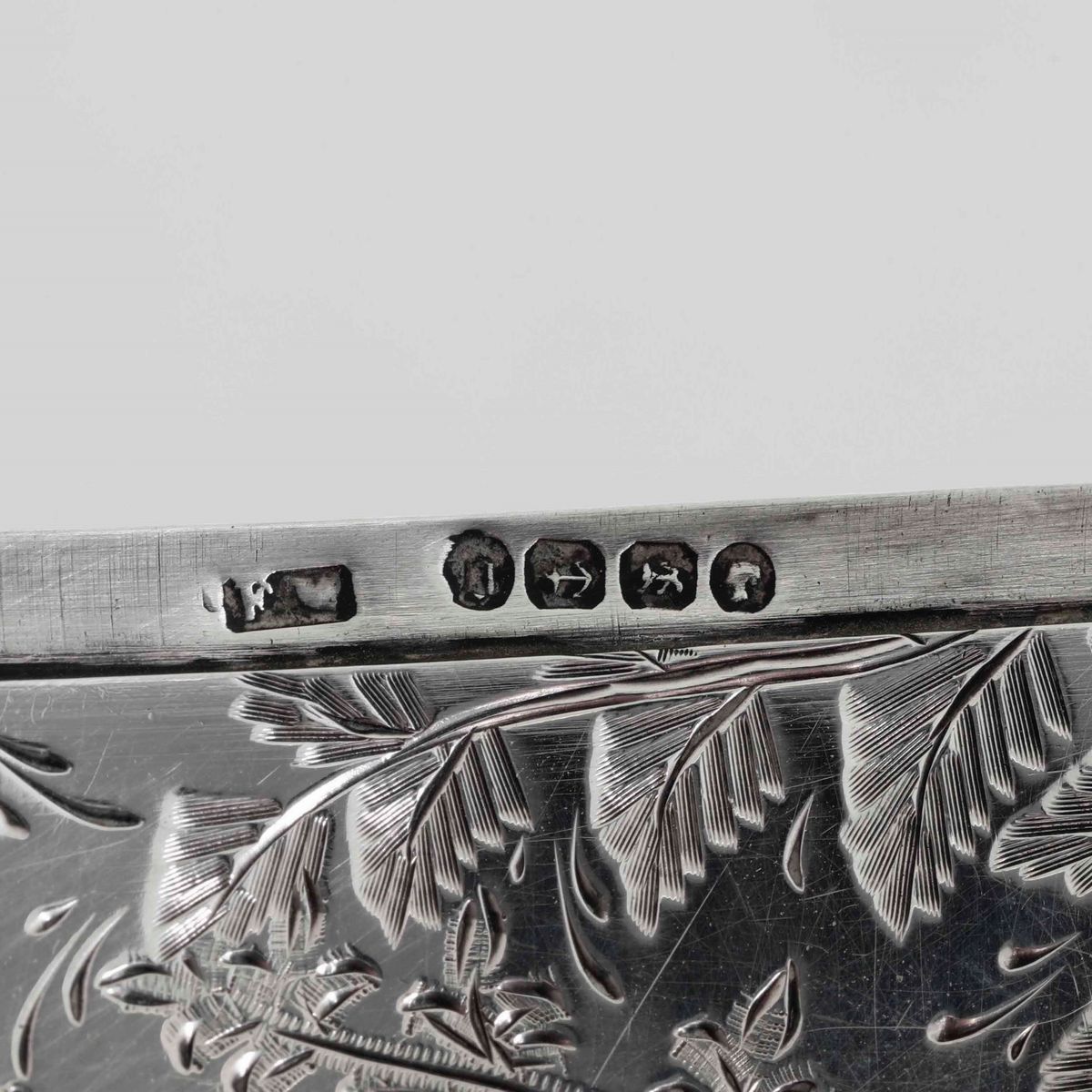 Quattro Scatole in Argento. Manifatture Inglesi ed Italiane del XX Secolo