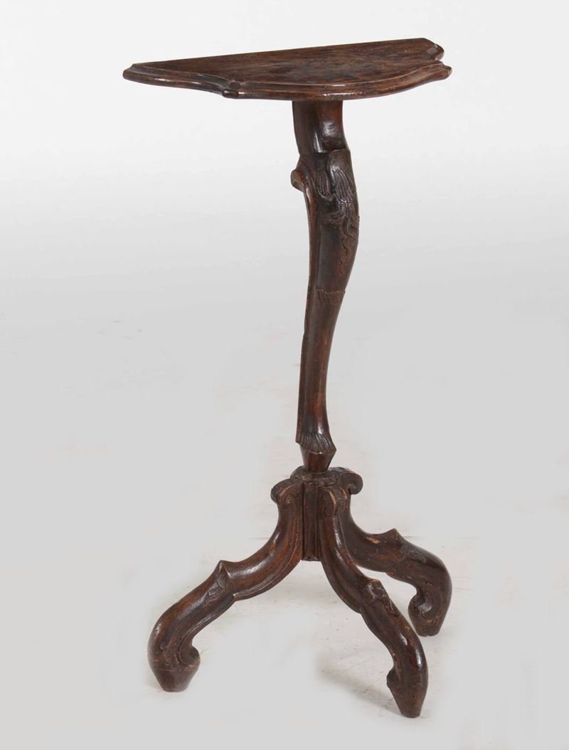 Gueridon in legno intagliato, XVIII secolo  - Asta Antiquariato Gennaio | Cambi Time - Cambi Casa d'Aste