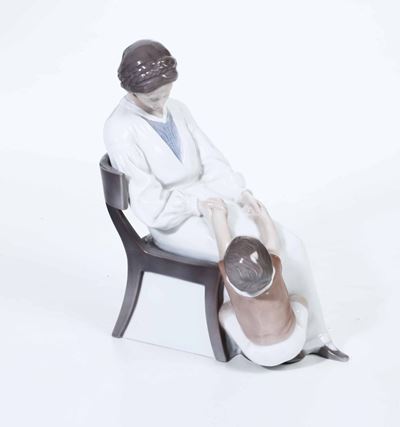 Scultura di Giovane Mamma con Bambino Danimarca, Manifattura Bing & Grondahl, 1970 - 1982