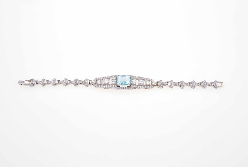 Bracciale con acquamarina e diamanti taglio brillante, baguette e huit-huit  - Auction Fine Jewels - III - Cambi Casa d'Aste