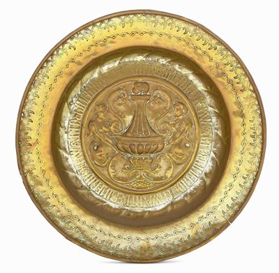 Piatto Elemosiniere Ottone Sbalzato Germania XVI Secolo