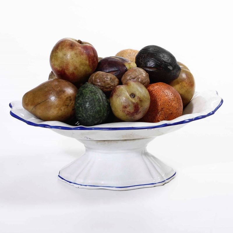 Alzatina con frutta  - Auction Ceramics | Cambi Time - I - Cambi Casa d'Aste