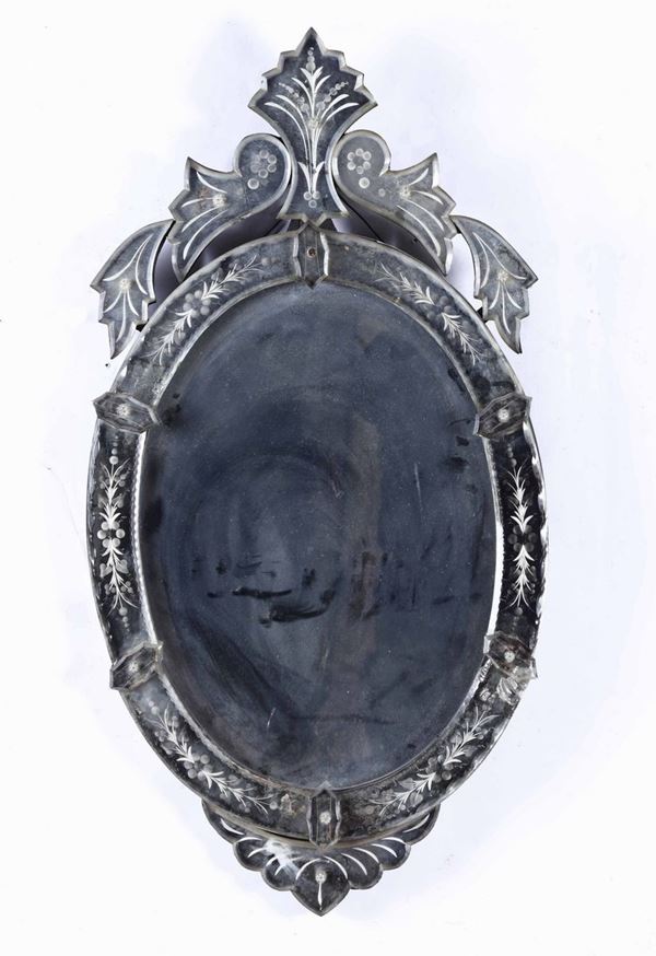 Specchierina ovale in vetro inciso, XX secolo