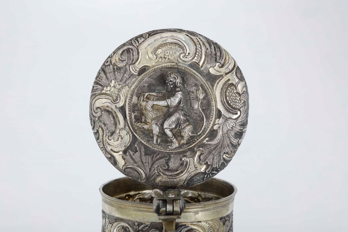 Boccale. Argento Fuso, Sbalzato, Cesellato e Dorato. Mosca 1755. Saggiatore Michail Bobrovschtsch...