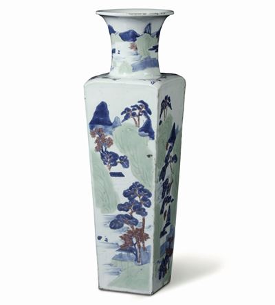 Vaso Trapezoidale a Tromba. Cina, Dinastia Qing, Era Kangxi (1662-1722)