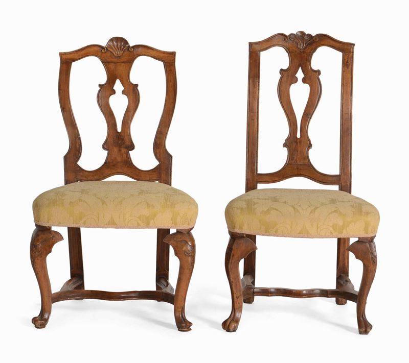Due sedie in noce con schienale a giorno, Veneto XVIII-XIX secolo  - Auction Artworks and Furniture from Lombard private Mansions - Cambi Casa d'Aste