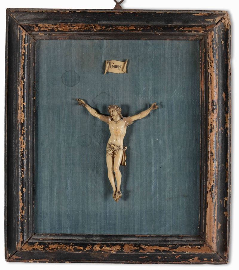 Cristo morto in avorio. XIX secolo  - Auction Artworks and Furniture from Lombard private Mansions - Cambi Casa d'Aste