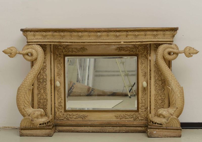 Camino in legno intagliato e laccato, XIX secolo  - Auction Antiques | Time Auction - Cambi Casa d'Aste