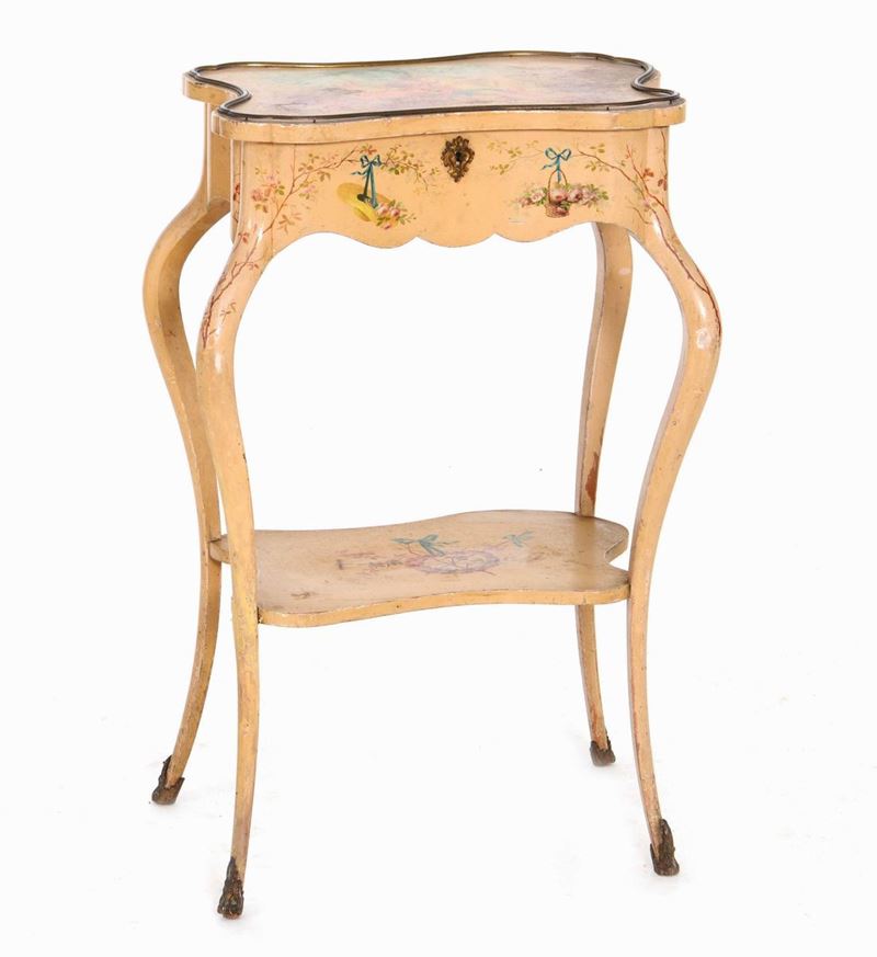 Tavolinetto liberty in legno dipinto  - Auction Antiques | Cambi Time - Cambi Casa d'Aste