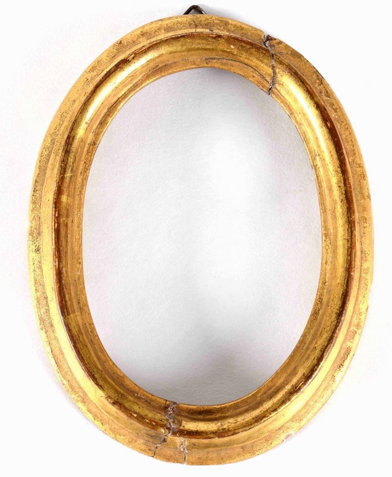 Cornice ovale in legno dorato, XVIII secolo  - Asta Antiquariato | Cambi Time - Cambi Casa d'Aste