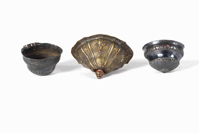 Tre vasetti per acquasantiera (due in argento)  - Auction Antiques | Cambi Time - Cambi Casa d'Aste
