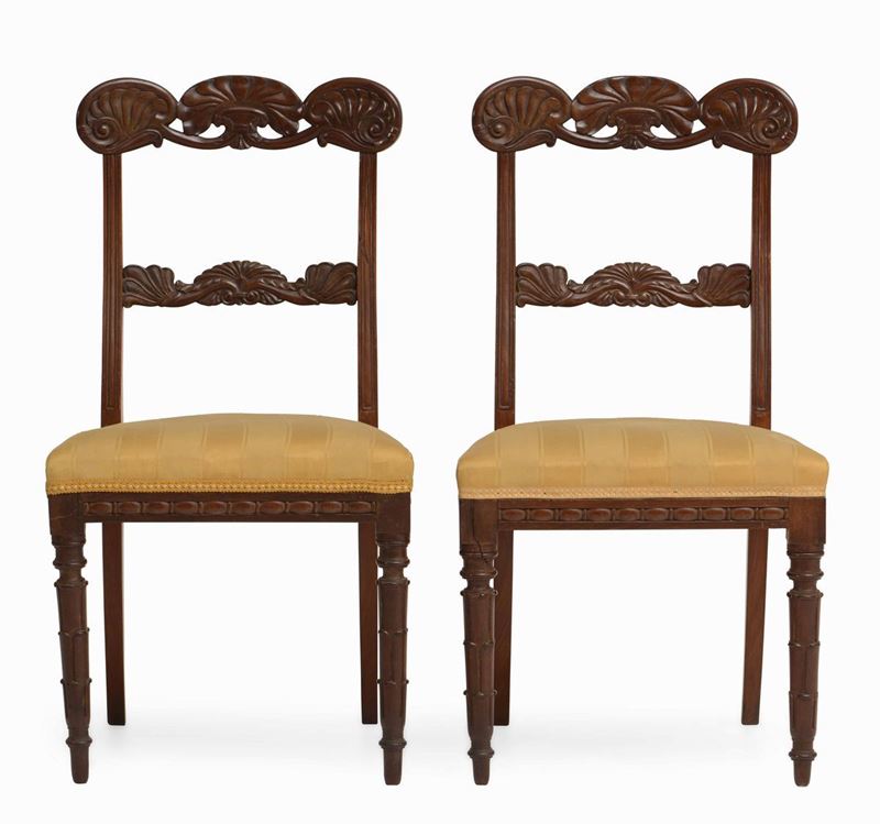 Coppia di sedie in legno intagliato, XIX secolo  - Auction Antiques | Cambi Time - Cambi Casa d'Aste