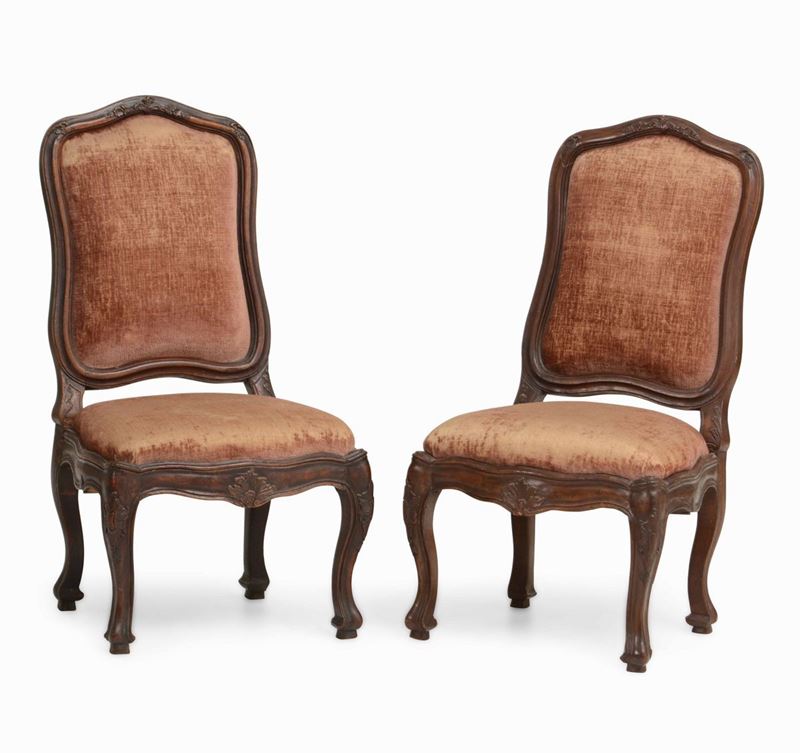 Coppia sedie Luigi XV in noce intagliato, XVIII secolo  - Auction Antiques | Cambi Time - Cambi Casa d'Aste