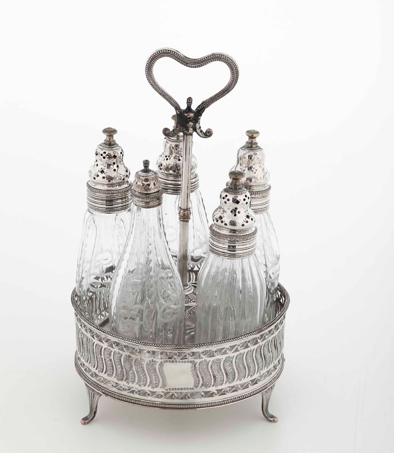 Set da tavola in metallo argentato sbalzato e cristallo  - Auction Antiques | Timed Auction - Cambi Casa d'Aste
