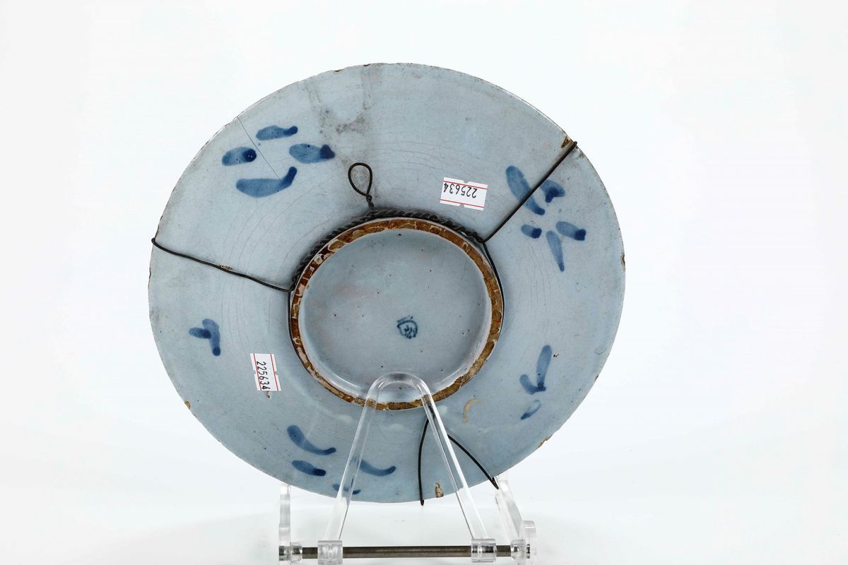 Piatto in Maiolica, Savona Seconda Metà del XVII Secolo