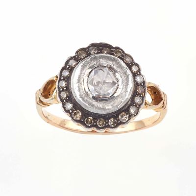 Anello con Diamante Flat Cut