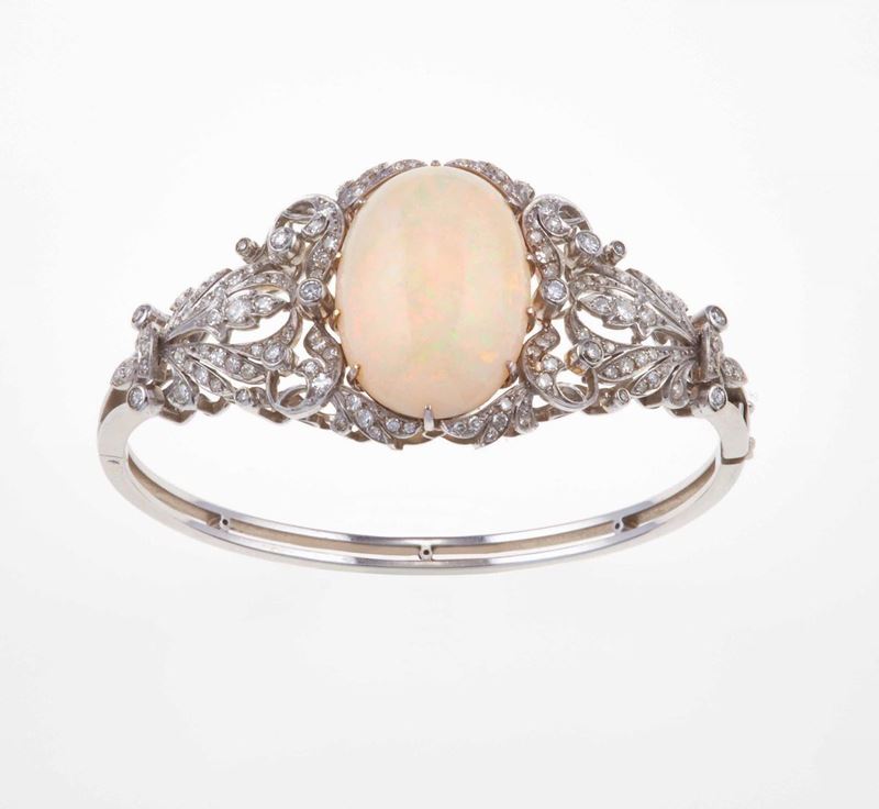 Bracciale rigido con opale e piccoli diamanti  - Asta Fine Jewels - Cambi Casa d'Aste