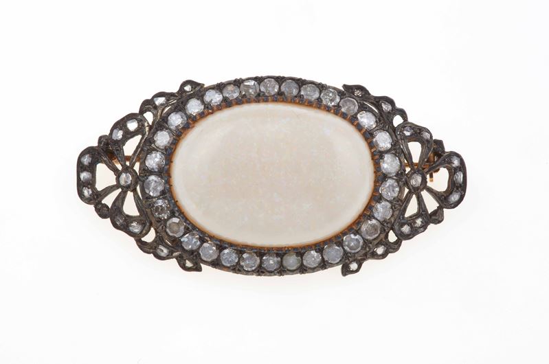 Opal, old-cut diamond gold and silver brooch  - Auction Jewels - Cambi Casa d'Aste