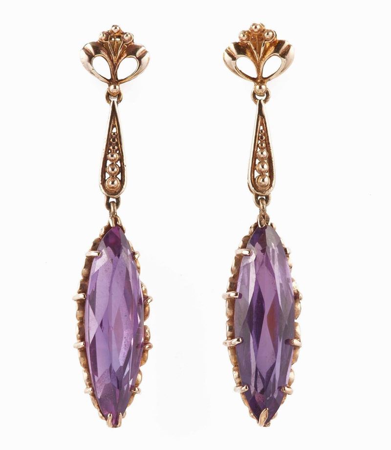 Pair of amethyst and gold earrings  - Auction Jewels | Cambi Time - Cambi Casa d'Aste