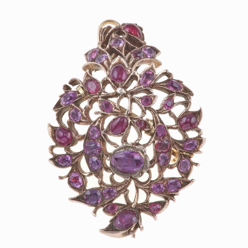 Corundum and low karat gold pendent/brooch  - Auction Jewels | Cambi Time - Cambi Casa d'Aste