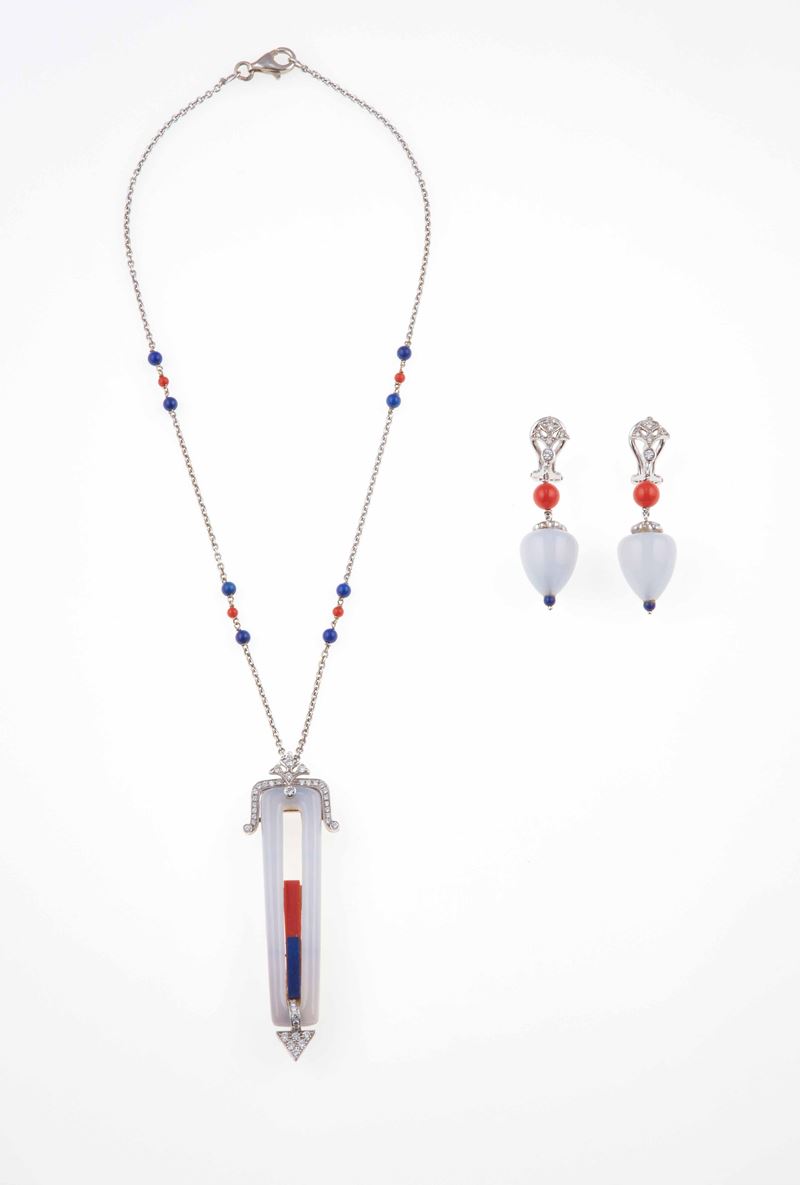 Chalcedony, coral, lapis lazuli, diamond and gold demi-parure  - Auction Summer Jewels | Cambi Time - Cambi Casa d'Aste