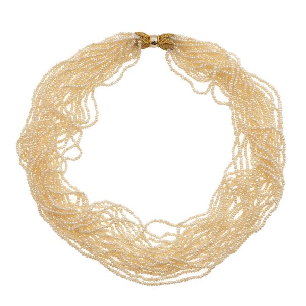 Girocollo multifilo con seed pearls