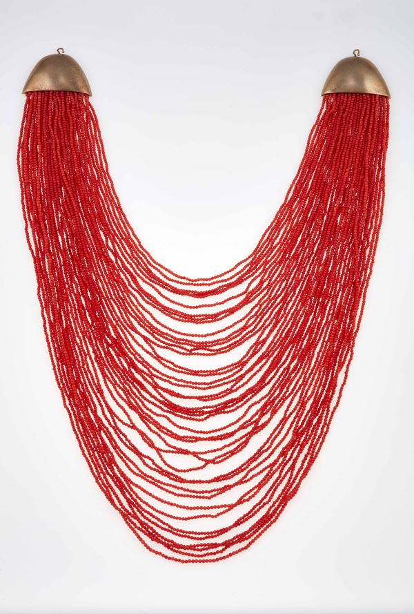 Multistrand glass-paste beads necklace