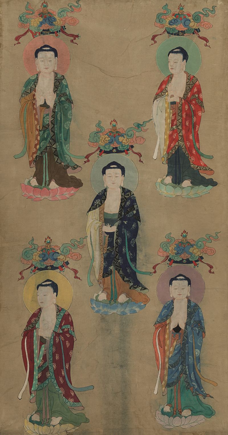 Grande dipinto su seta raffigurante i cinque Buddha, Cina, Dinastia Qing, XVIII secolo  - Asta Fine Chinese Works of Art - Cambi Casa d'Aste