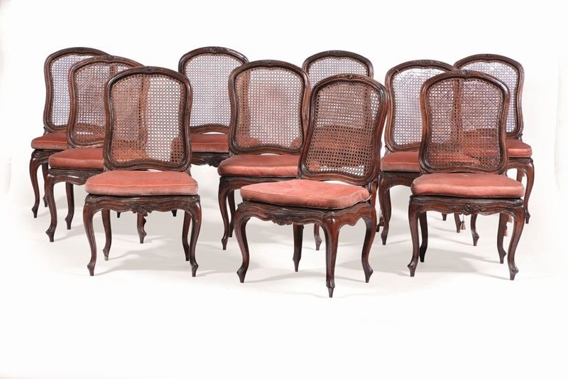 Dieci sedie Luigi XV in noce intagliato, Genova XVIII secolo  - Asta Arredi da dimore italiane  | Cambi Time - Cambi Casa d'Aste