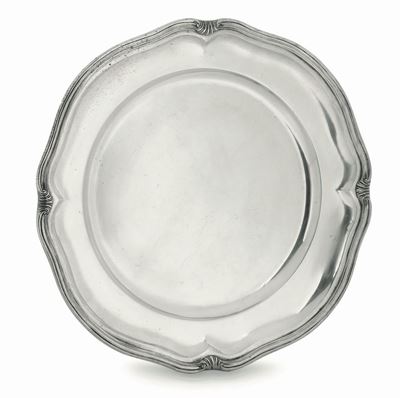Due Piatti in Argento. Argenteria Italiana del XX Secolo