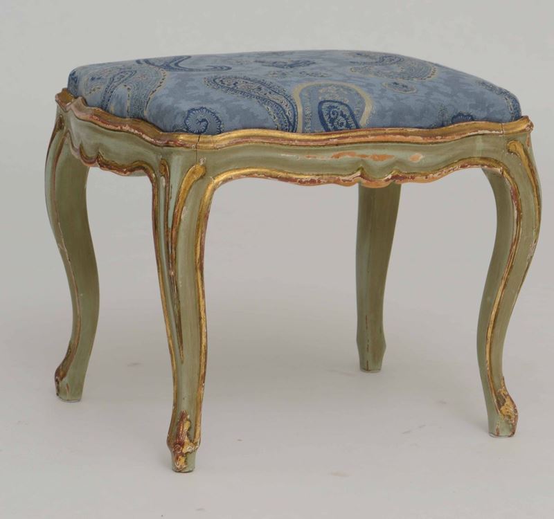 Panchetto in legno intagliato, laccato e dorato, XVIII-XIX secolo  - Auction Antiques January | Time Auction - Cambi Casa d'Aste