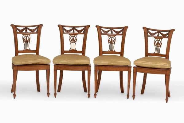 Quattro sedie in legno intagliato, XIX secolo