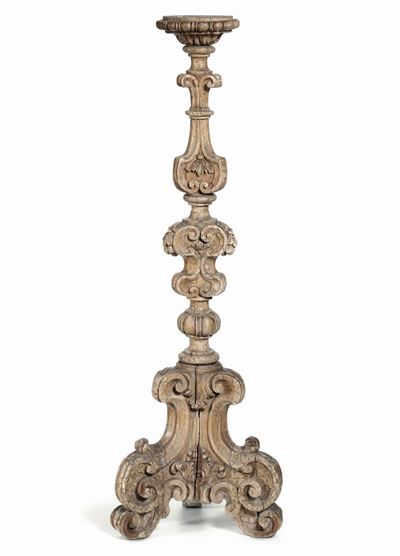 Grande Candeliere in Legno Intagliato e Dorato, XVIII Secolo