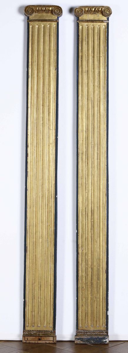 Coppia di lesene rastremate terminanti con capitello ionico. XIX secolo  - Auction Furnishings from Italian Villas | Cambi Time - Cambi Casa d'Aste