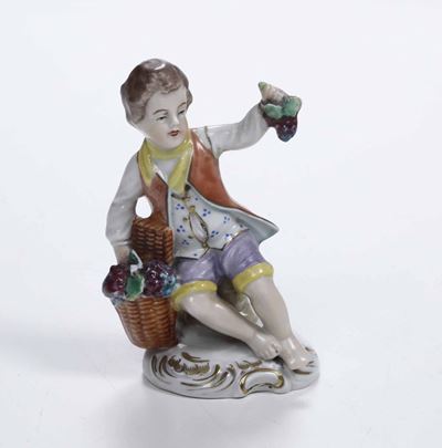 Figurina di Bimbo Vendemmiatore Germania, Rudolstadt, Probabilmente Manifattura Ernst Bohne Söhne...