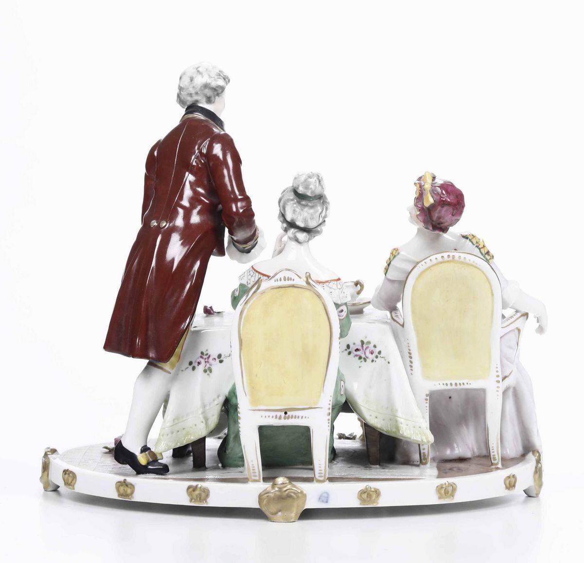 Gruppo Galante con Tre Figure Attorno Ad un Tavolo Gemania, Prussia, Manifattura di Suhl, Prima M...