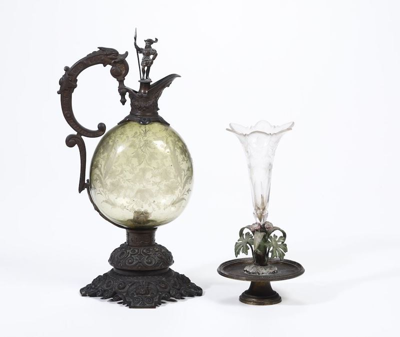 Lotto composto da vaso Soliflore e vaso in vetro inciso in metallo  - Auction Antiques | Time Auction - Cambi Casa d'Aste