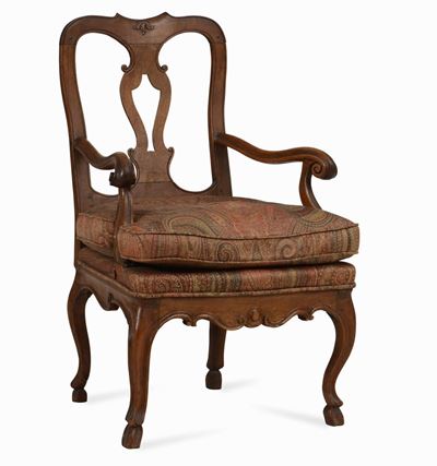 Poltroncina Veneta in Noce Luigi XV con Schienale a Giorno, XVIII Secolo