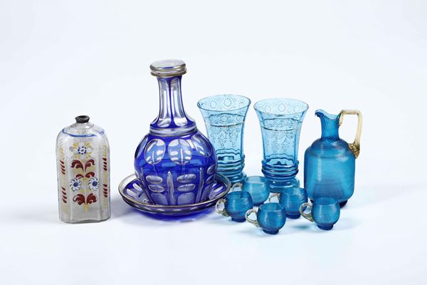 Lotto di oggetti in vetro e cristallo molato. XVIII-XIX secolo