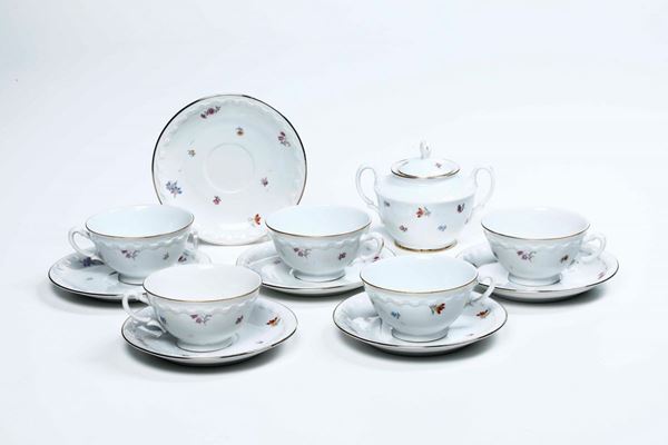 Cinque tazze da tè con piattino e una zuccheriera  Doccia, Manifattura Richard Ginori, seconda metà del XX secolo