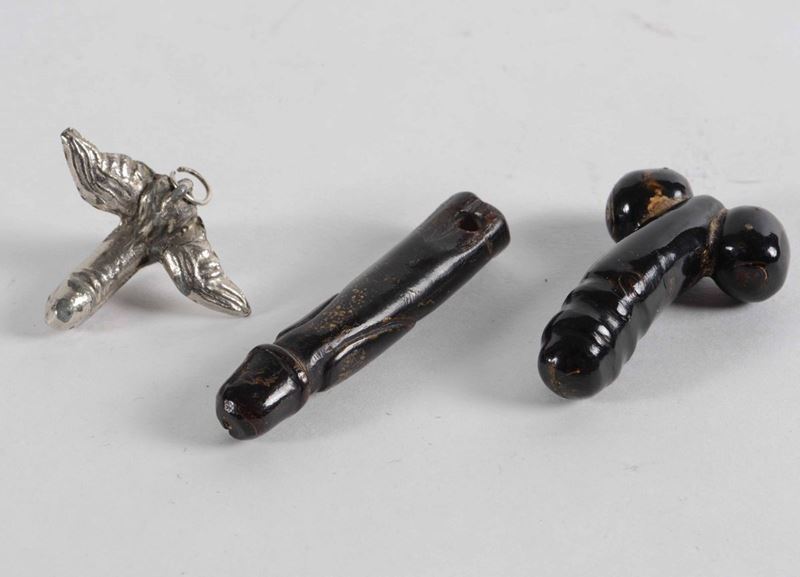 Tre falli in miniatura  - Auction Antique February | Cambi Time - Cambi Casa d'Aste