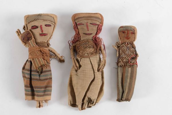 Tre bambole in stoffa, cultura Chancay
