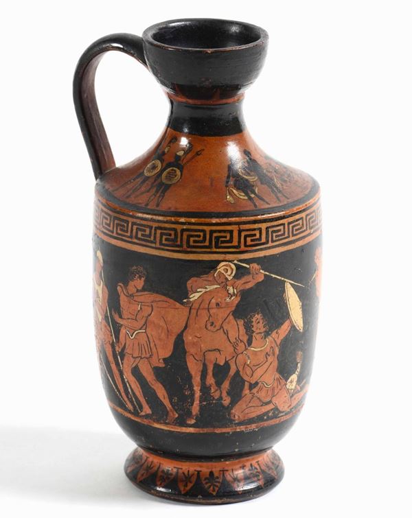 Vaso in terracotta dipinta All'etrusca con scena di battaglia e personaggi mitologici. XIX secolo