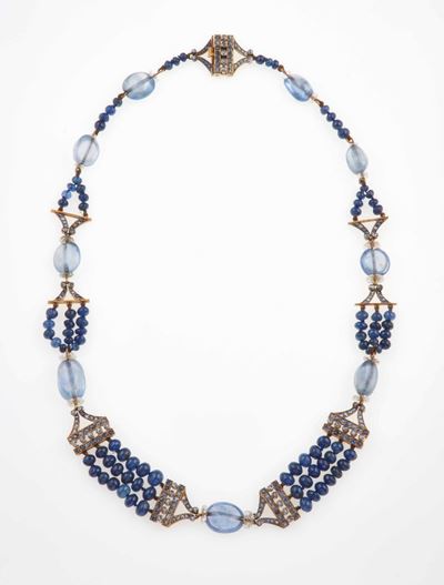 Collana con Zaffiri e Rosette di Diamante